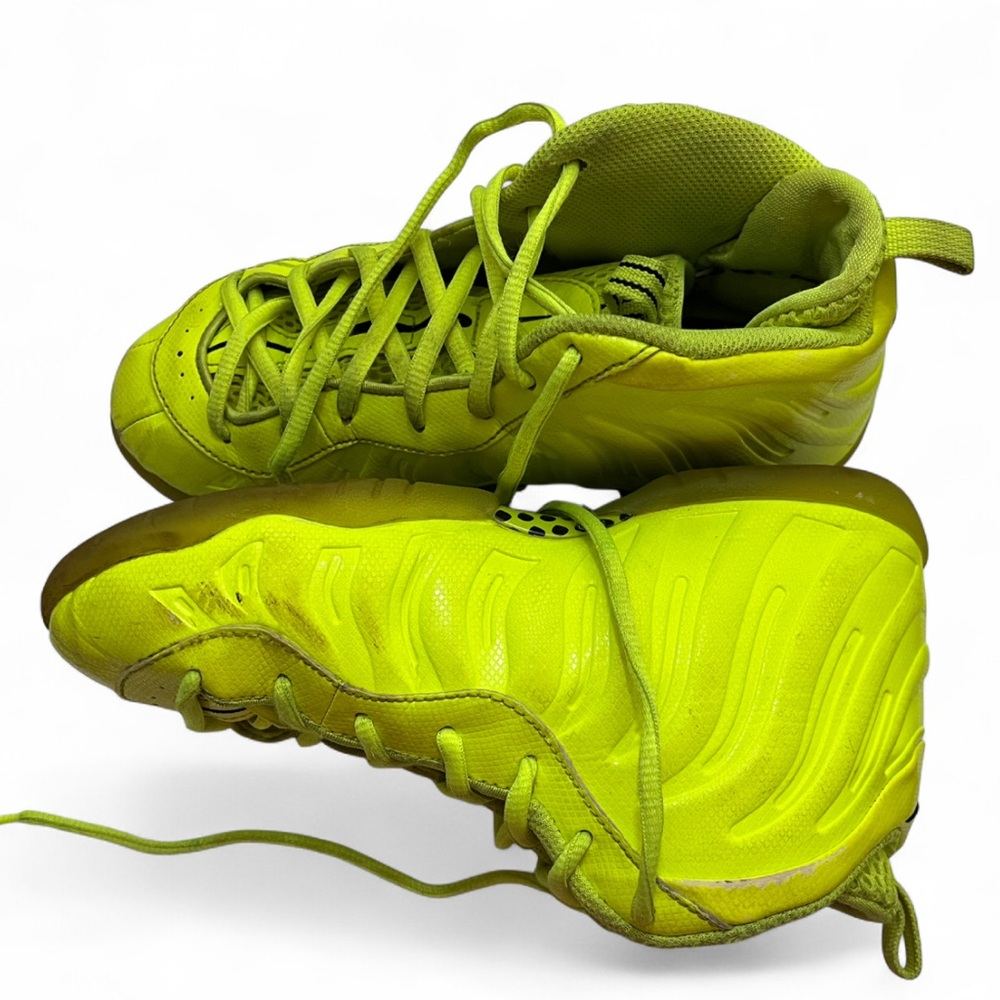 2.5Y Nike Air Foamposite Pro Volt Neon Yellow Unisex Nike Bball Sneakers - Picture 3 of 11
